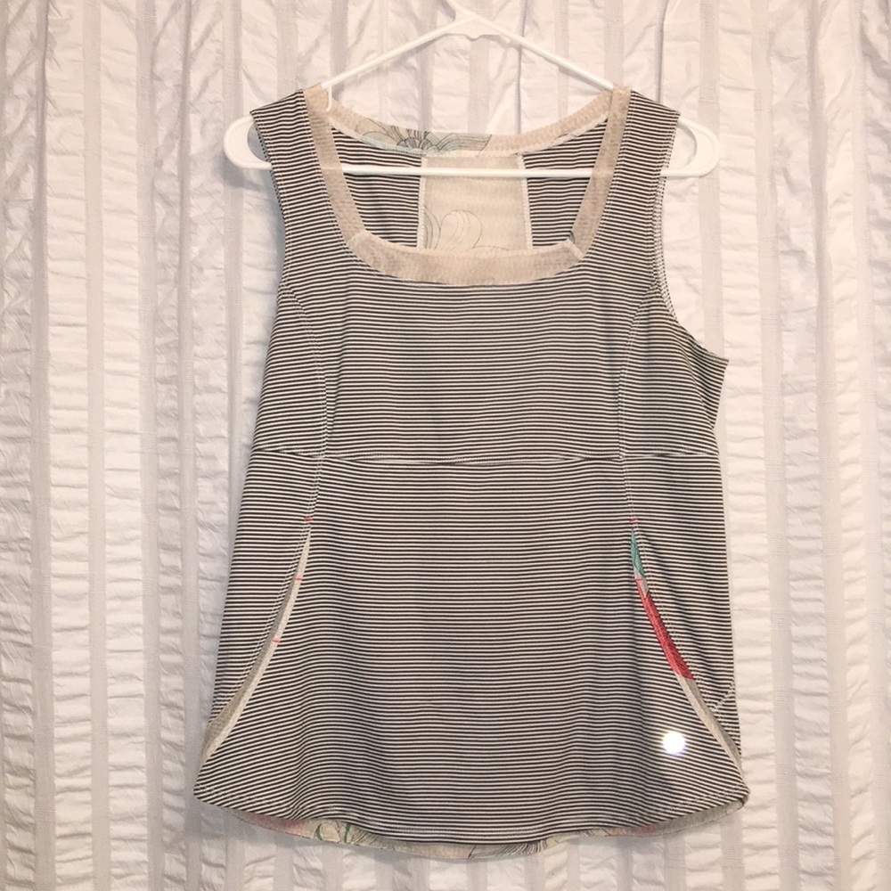 Lululemon tank top